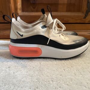 Air Max Dia